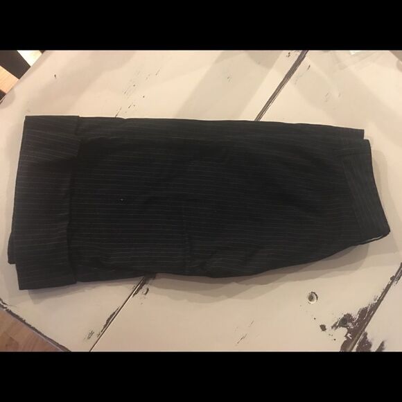 Vintage Guess size 27 wide leg Bermuda shorts pin striped black - Picture 3 of 9